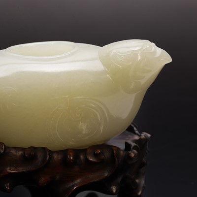 Lot 113 - A Chinese jade water pot