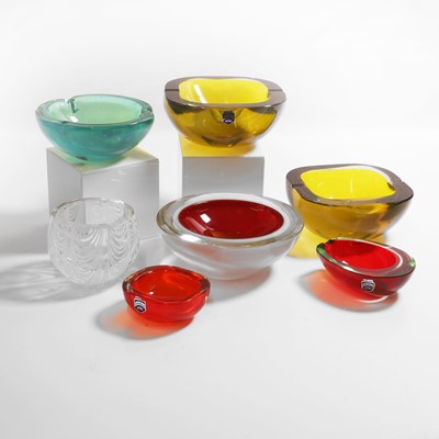 Lot 164 - A group of seven Cenedese glass bowls