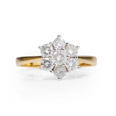 Lot 1078 - An 18ct gold diamond cluster ring