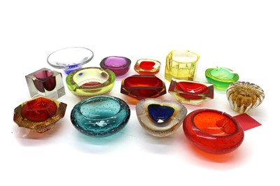 Lot 160 - A large group of Murano glass bowls