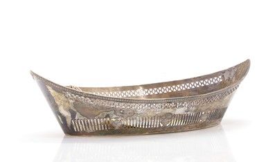 Lot 30 - A Grecian-style silver fruit basket