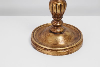 Lot 8 - A pair of giltwood table lamps