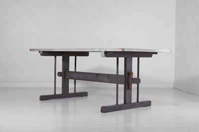 Lot 288 - A provincial painted wooden dining table