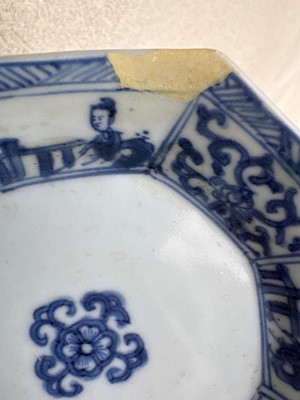 Lot 56 - A group of three Chinese blue and white saucers