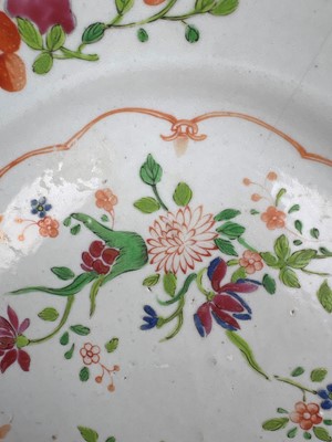 Lot 55 - Four Chinese porcelain dishes