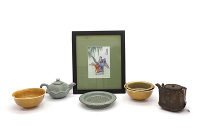 Lot 51 - A collection of Chinese ceramics