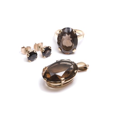 Lot 1194 - A group of smoky quartz jewellery