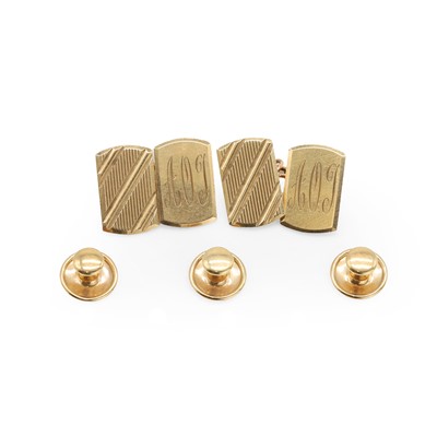 Lot 1208 - A small group of gentlemen's gold jewellery