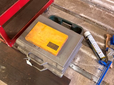 Lot 149 - A cased 45-piece AF tap and die set