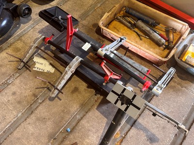 Lot 147 - A Dunlop CG/4-5 wheel camber, castor and kingpin gauge