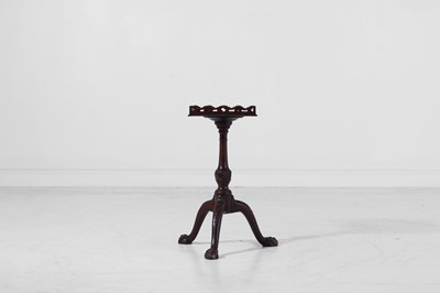 Lot 453 - A George II-style mahogany kettle stand