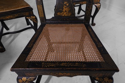 Lot 513 - A matched set of six George II black and gilt-japanned dining chairs