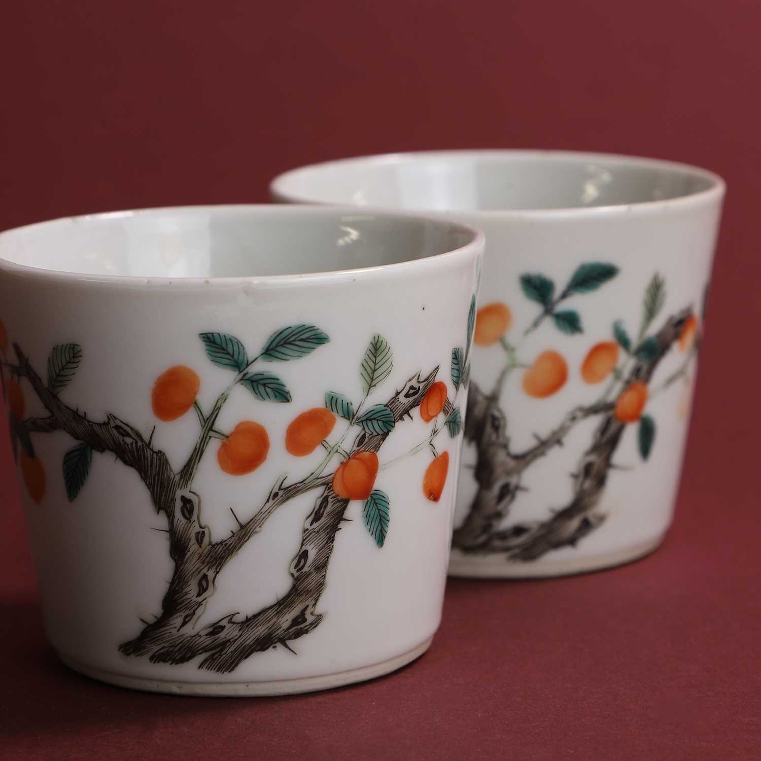 Lot 78 - A pair of Chinese wucai teacups