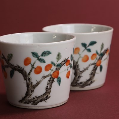Lot 78 - A pair of Chinese wucai teacups