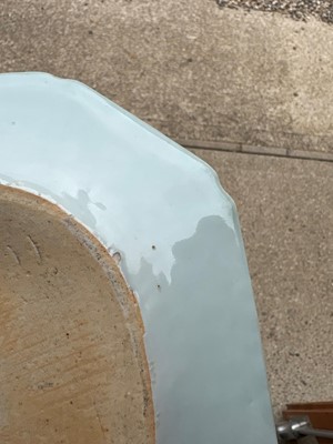 Lot 51 - A blue and white Chinese plate