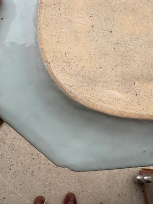 Lot 51 - A blue and white Chinese plate