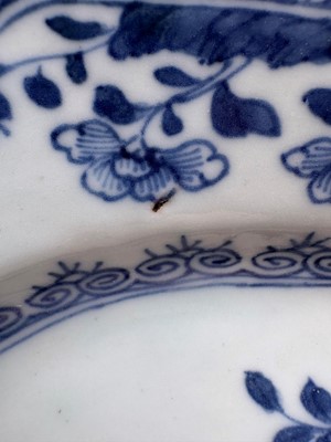 Lot 51 - A blue and white Chinese plate