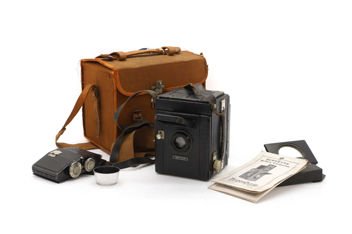 Lot 205 - Thornton Pickard Rubyette No.2 camera outfit