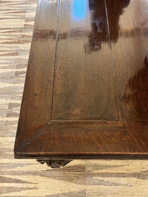 Lot 152 - An Elizabethan-style oak refectory table