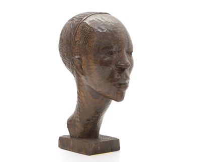 Lot 261 - An African carved hardwood bust