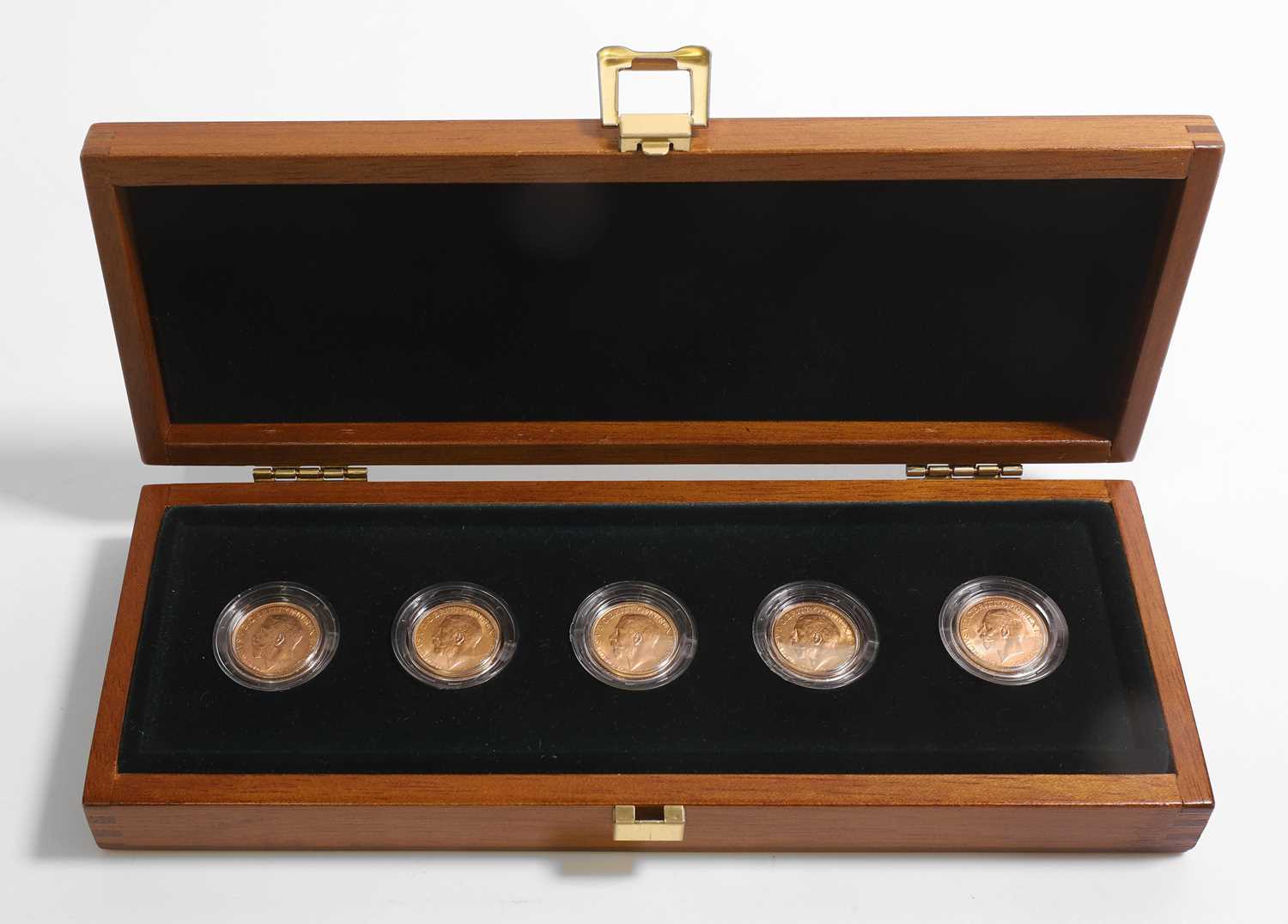 Lot 43 - Coins, Great Britain & World, George V (1910-1936)