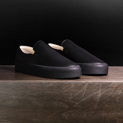 Lot 1401 - A pair of 'Marie H' sneakers by The Row