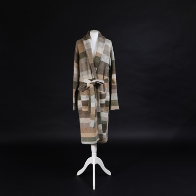 Lot 1387 - A cashmere cardigan by The Elder Statesman