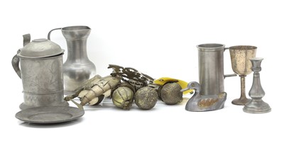 Lot 308 - A collection of mixed antique and later pewter