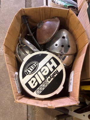 Lot 144 - A collection of service parts