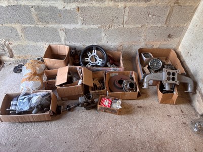 Lot 134 - Automotive parts