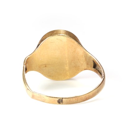 Lot 1006 - A micromosaic signet ring