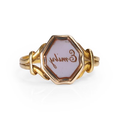 Lot 1007 - A sardonyx intaglio signet ring