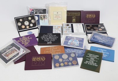 Lot 83 - Coins, Great Britain & World, Elizabeth II (1952-2022)