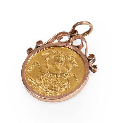 Lot 1263 - A sovereign coin pendant