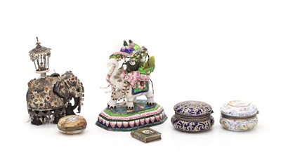 Lot 312 - A collection of enamel items