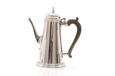 Lot 22 - A silver coffee pot