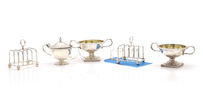 Lot 26 - A pair of Edwardian silver and silver gilt salts