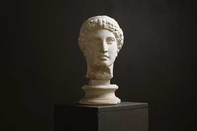 Lot 222 - A faux marble grand tour bust of Juno