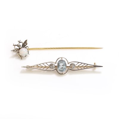 Lot 1171 - An Edwardian aquamarine and diamond bar brooch and an opal and split pearl stick pin