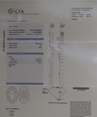 Lot 246 - A diamond ring, by Noam Carver