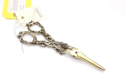 Lot 50 - A pair of George III silver-gilt grape shears