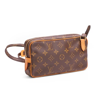 Lot 1462 - A Louis Vuitton 'Marly Bandouliere' shoulder bag