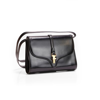 Lot 1452 - A Gucci shoulder bag