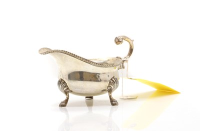 Lot 44 - A silver gravy boat