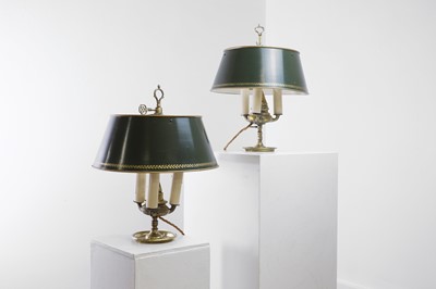 Lot 184 - A matched pair of brass bouillotte lamps