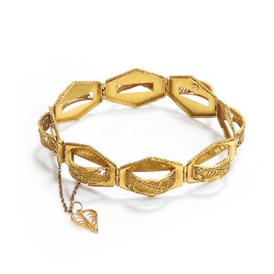 Lot 1103 - A Cypriot gold filigree bangle