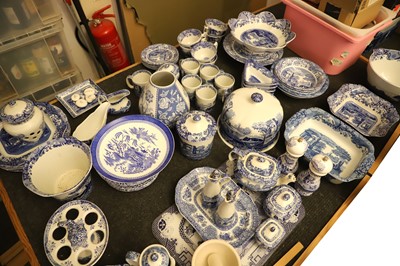 Lot 137 - A collection of Spode blue and white printed tea and dinner wares