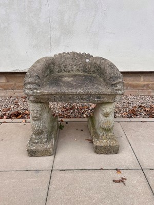 Lot 551 - A composite garden seat