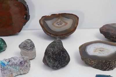 Lot 417 - A collection of various geological specimens