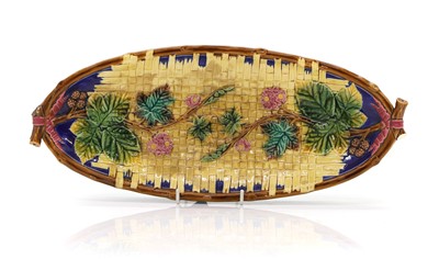 Lot 117 - A Brown Westhead Moore serving plate